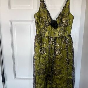 Elegant Green and Black Lace Dress